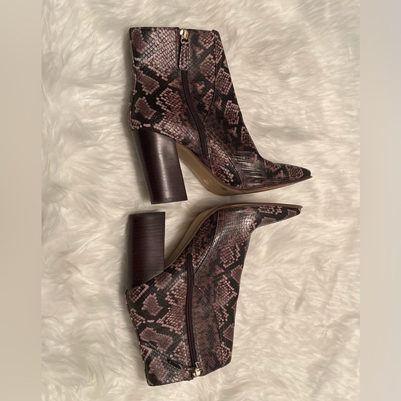 JLO DORINDAH BOOTIE - Picture 4 of 10